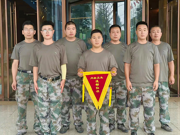 2023年9月渭南市民兵训练渭化员工所在班组获得流动红旗.jpg