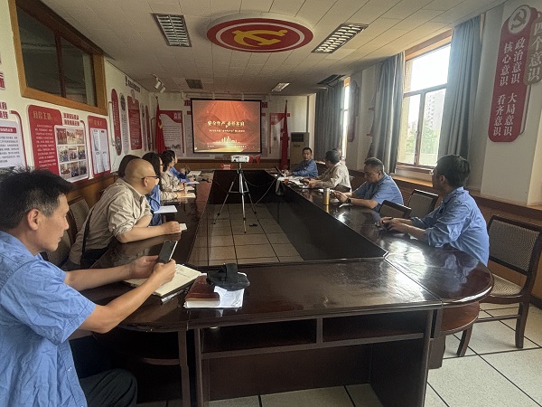 6月11日，渭河实业公司组织“安全生产月”学习交流会.jpg