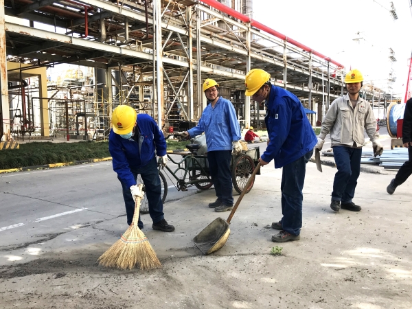 齐心协力大扫除.jpg