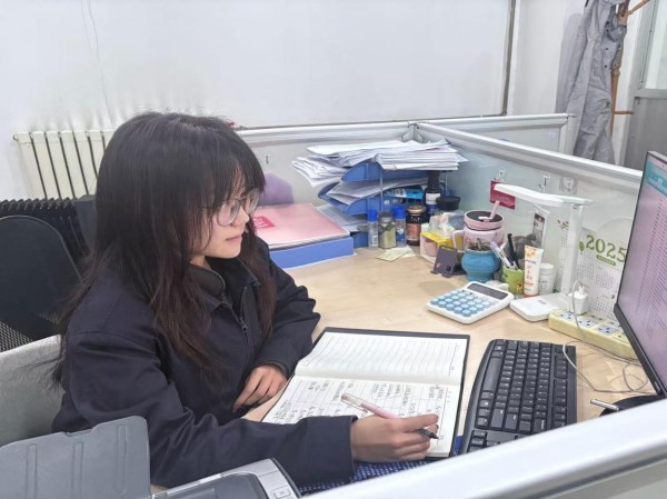 201760927875183103.jpg 3.郑一佳.jpg