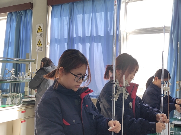 202511.17夯实专业基础 提升技能水平2jpg.jpg