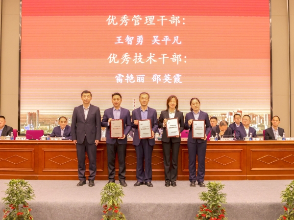 121770861334123374.jpg 4E8A1112 副图.jpg