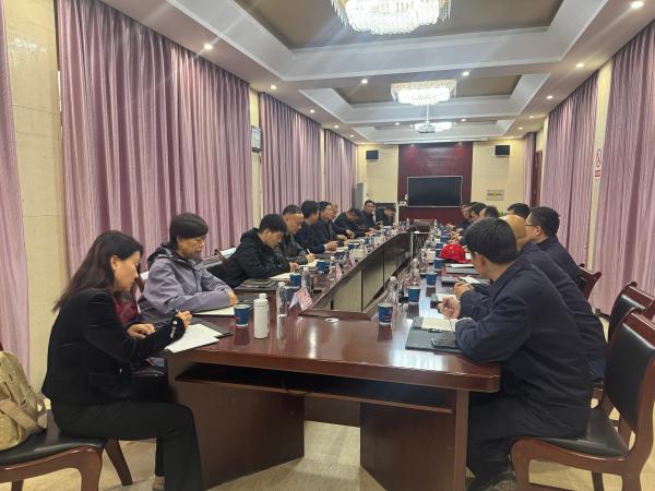 座谈会照片(1).jpg
