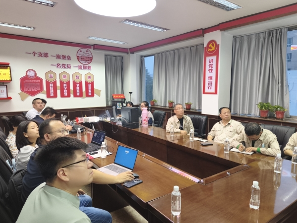 131778665884147236.jpg 5月12日,公司党委委员、副总经理赵亚周出席会议.jpg
