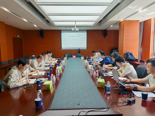 151778804181806799.jpg 座谈会.jpg