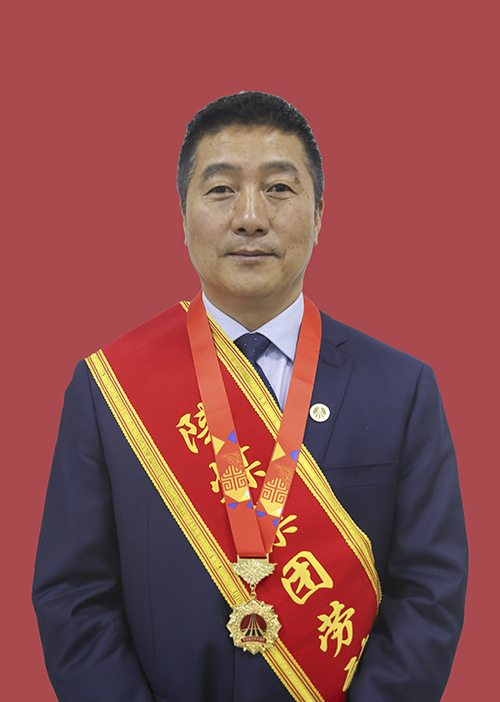 191779192669186405.jpg 昝智峰 红底.jpg