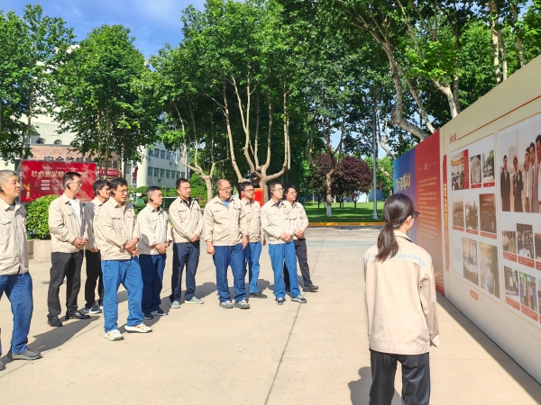 101781054774552154.jpg 参观.jpg