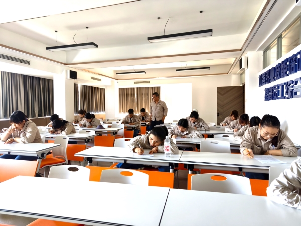 091783568597117273.jpg 2026.7.7深耕技能强基础 以考促学砺精兵2.jpg