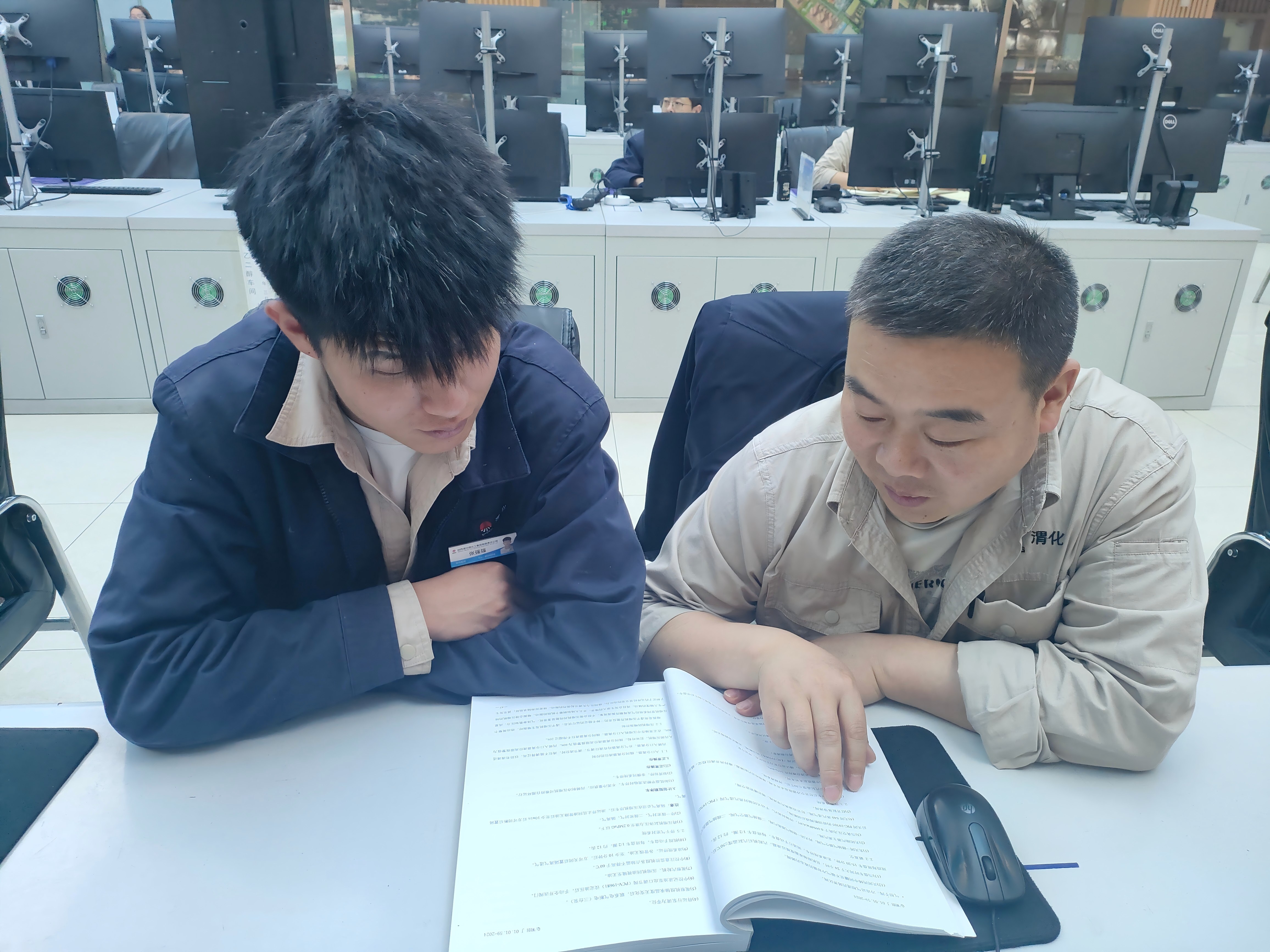 131783923775865819.jpg 图1:中控张伟强讲PID.jpg